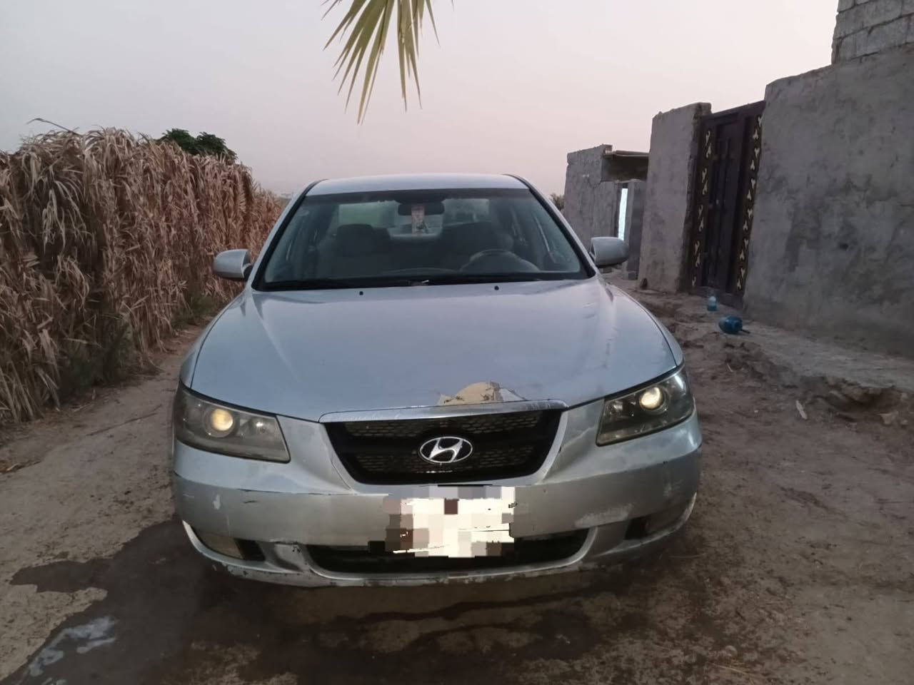 سوناتا موديل 2006.  كير عادي  رقم نجف الماني سنويه ل28 ب اسمي.. بيه كفر الجاملخ الخلفي مبدل 
والباقي مكفول السعر. 62وبيه مجال مكان نجف المشخاب
***********
