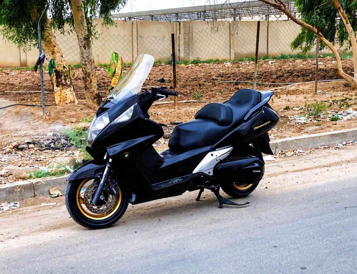 سلفر ونج 400
سكيورتي دبل سويج 
دشبول نفخ 
اوفر MOOD
فول مواصفات
ممشئ 55الف 
عل ستاند 180 بشارع 170
ما ناقصهة شي ؟
مكفوله من جميع النواحي 
تراك سليمانيه 
دراجه جديده هيه تسولف 
السعر مناسب خاص رجاً💵🍀
☎️هـــ ***********
📍المكان بغداد الشعب
