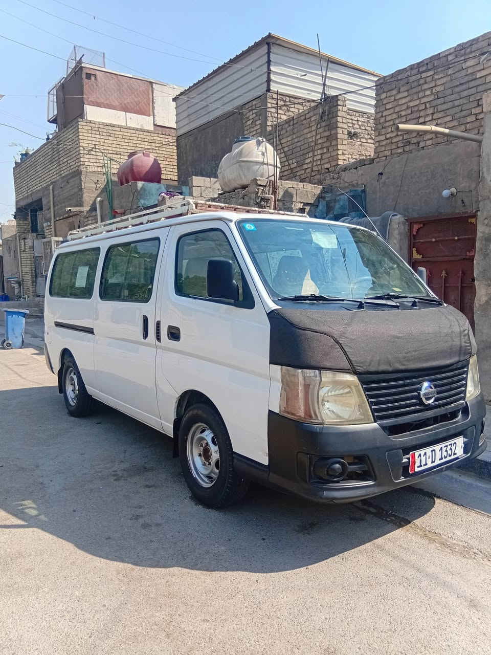 السلام عليكم نيسان ٢٠١٣ البيع مكانات بسيطه صبغ بدون محجون  مكان بغداد المشتل ***********السعر ١٣٠ وبيه مجال
