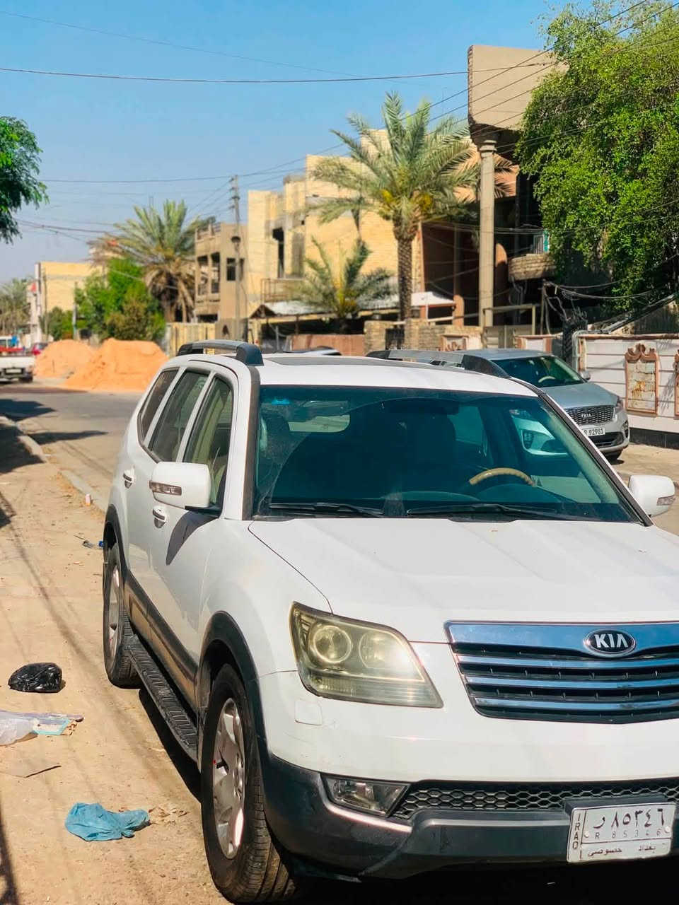 كيا موهافي ٢٠١٤
السياره فول مواصفات 

ماشيه ٩٣ الف حقيقي 

جديده وحلوه وماناقصها شي 

صور سونارها موجوه بلمنشور 

مكانها بغداد الشعب 

***********
