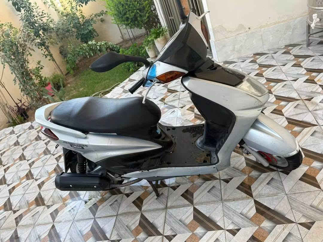 سكنس ياباني 110 للبيع دراجه كاملة سلف هندر شغال كهربائيات كامله استان كهربائي مكينه ناعمة شلعتها حلوه متعرف بيها جيب فيتر وافحص على راحتك السعر ٥٧٥
الاتصال***********
العنوان بعقوبه
