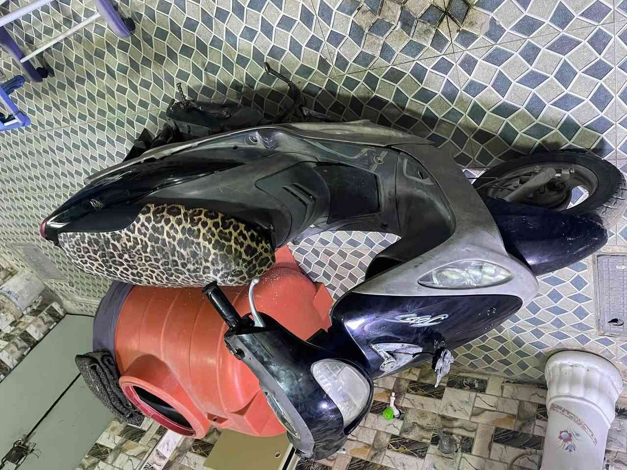 السلام عليكم دراجه ماكس جقمه السعر ٥٥٠ دراجه حلوه نضيفه يردلها تعديل بسيط  بوشه بلاديه ٤٩مبدل فقط ولفات مكاني بصره حيانيه مستعجل على بيعتها ***********
