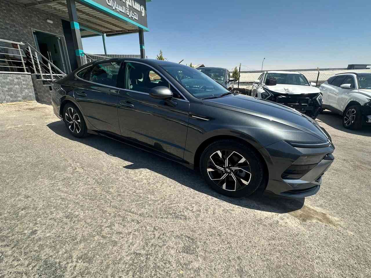نـــوع الســـيارة / HYUNDAI SONATA SEL
  
موديل السيارة🎈2025
           
  اخي العزيز اضغط👍او متابعة يوصلك كل ماهو جديد

🎈 السيــارة تدخل عـلى اعــفاء كتــاب الشهـداء 🎈 
           الاسعار مناسبه اتصل واتساب وتدلل

ضـــــــرر السيارة واضح في الصور فقط دعامية  🎈بدون ارباك✔️ اخي المشتري السيارة مكفولة من الصبغ والكلير✅سيارة وارد امريكي🟢
 
حجم المحرك⬅️2.5
عداد المـسافة /107 64 الف ميل  

 عنوان المعرض ⬅️  الاردن 📍الزرقاء/ المنطقة الحرة  شـــــارع 18 شـــــمـــال📍                      

اخي  المشتري العزيز اتصال واتساب فقط على الارقام   *********** العراقي📞
00962797080658الاردني📞

