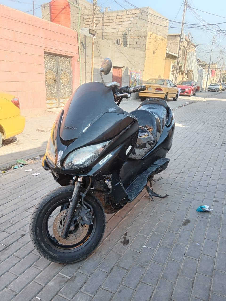 سلام عليكم دراجه فورزا للبيع مكفوله الدراجه والمنفيس مالها موجود دراجه شرط محرك سبانه ما محطوط علي ودراجه بلمشي ما تنكض طلع 150 نهضه تنبطش بمكانها شادلها كلجات مالوسي فول كهربائيات كلها شغاله حماوه انسى ثابته عل نص شرط كيجات كلها شغاله دراجه كامله بس فقط لكفر لكدام كدامك سعرها 650وبيها مجال للشراي مكاني بصره ابو الخصيب لعوجه قرب مستشفى الصيني ***********
