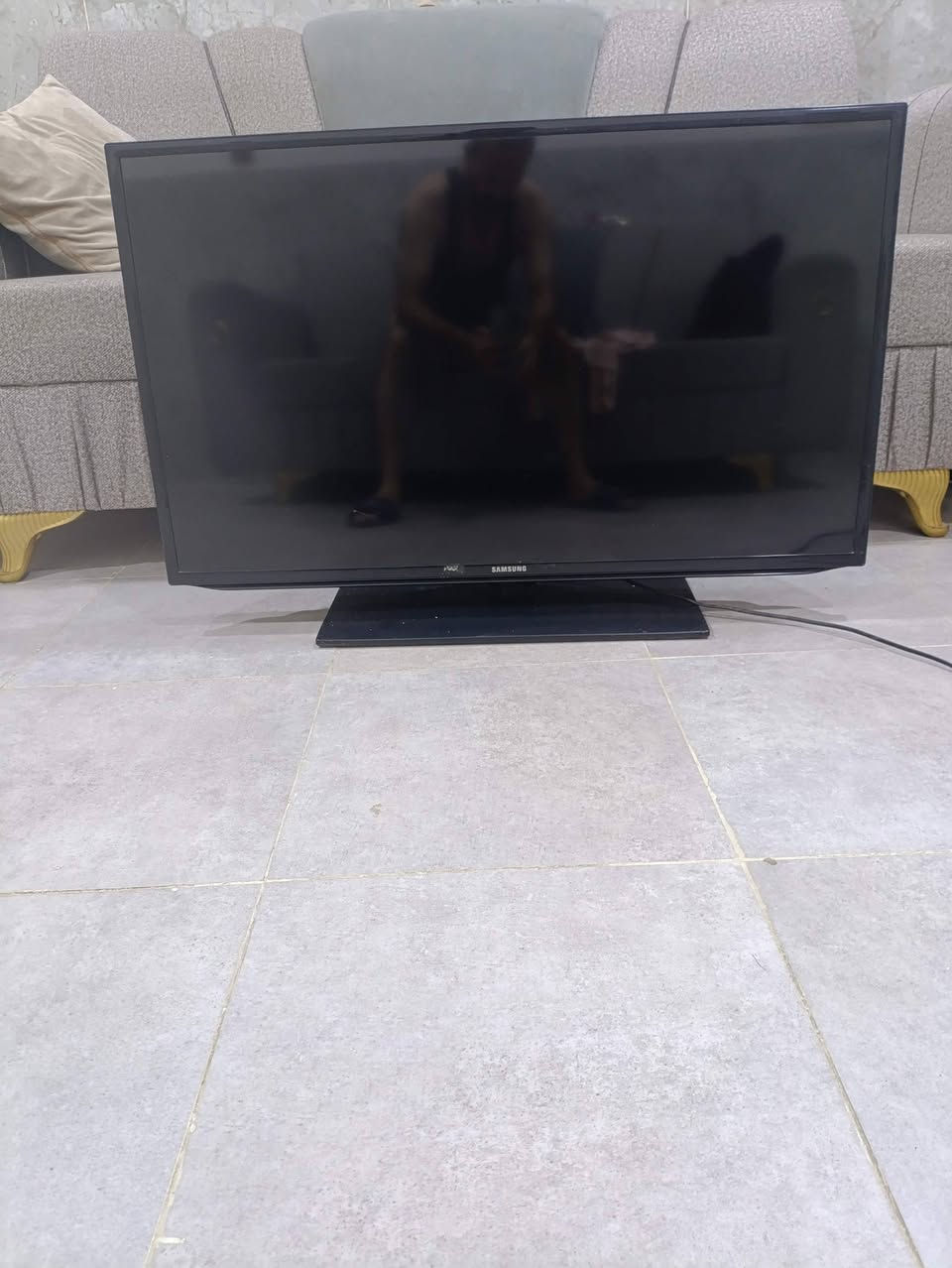 سامسونج • ٤٣ بوصة • بدون نت