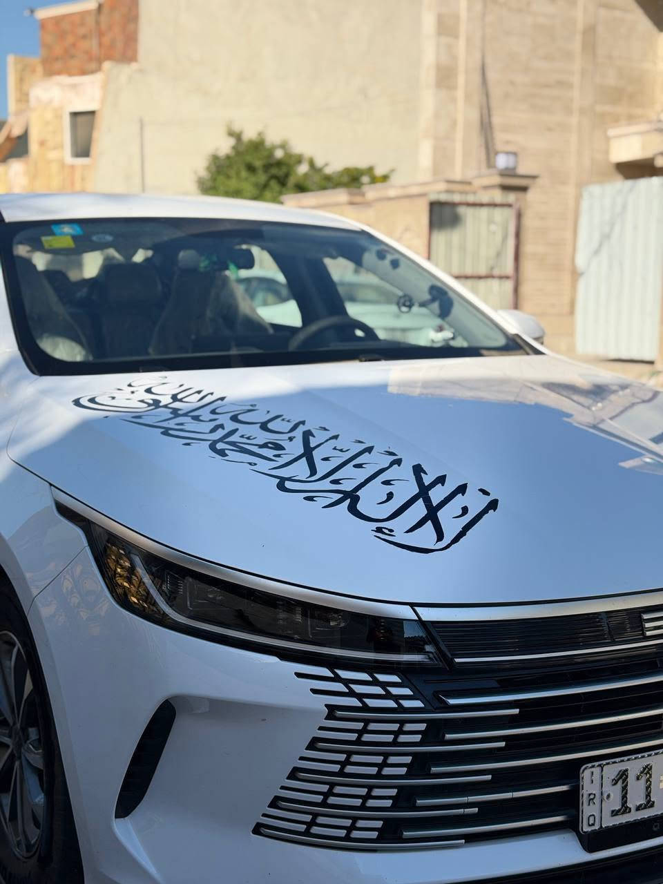 السلام عليكم
byd دستروير للبيع 
ماشية 28 الف 
بيهة رصعات خفيفة بل بنيد
سعر 19.250 وبيهة مجال قليل 
تواصل ***********
