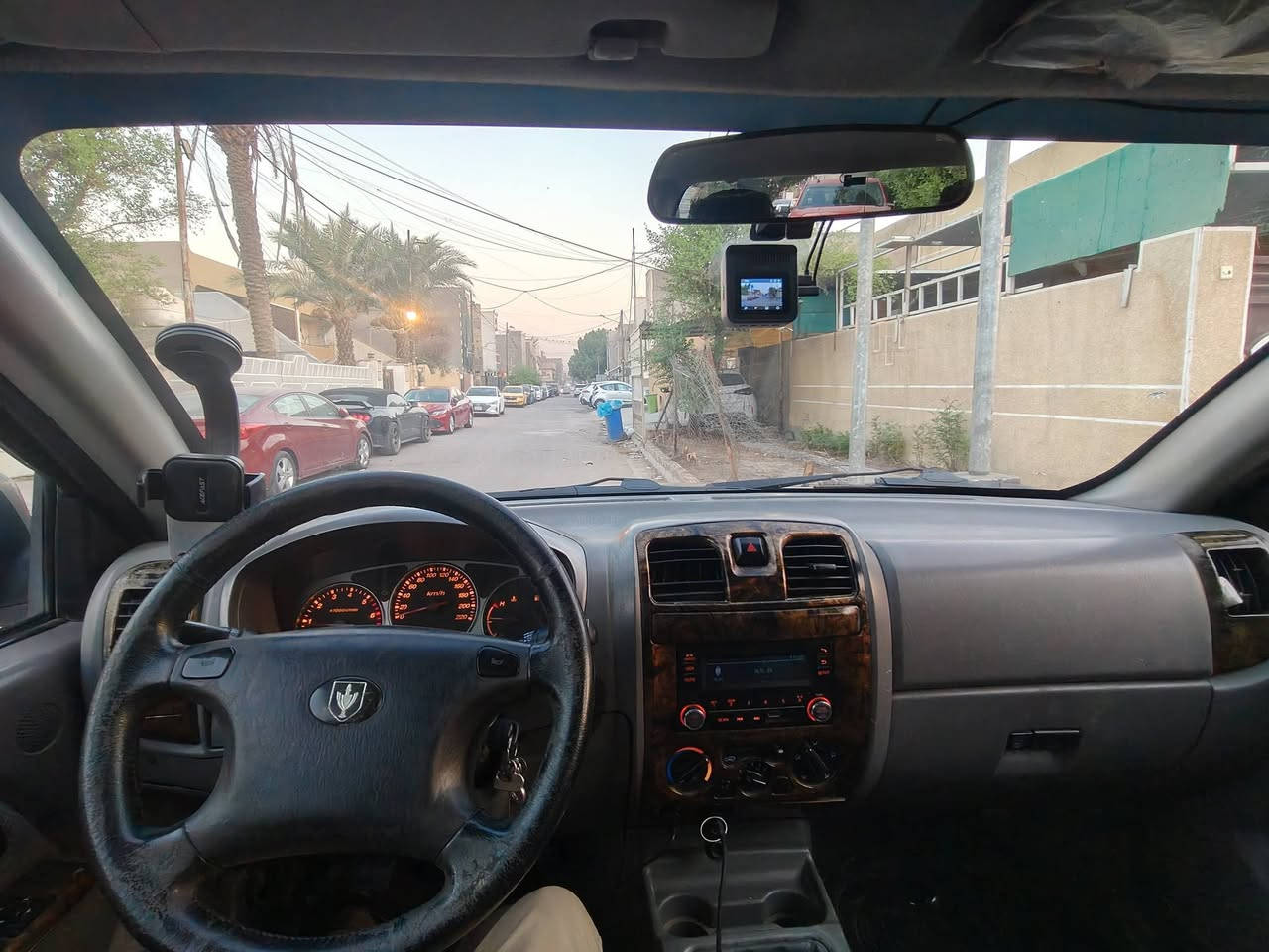 بيك اب جنبي • ٢٠١٣ • رقم بغداد