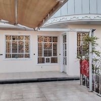 دار للبيع مساحه 450جبهه15/نزال 30عنوان بغداد حي دجله بصف الفرات قرب حي...