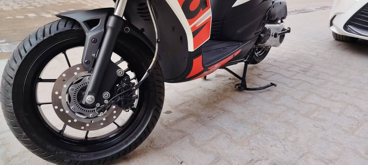 🏍️ للبيع دراجة إمبريال إيطالي 🇮🇹
🔹 موديل 2024
🔹 داخلة العراق 2025
🔹 محرك 1500 سي سي
🔹 أبريك أمامي
🔹 نظام ABS مانع للانزلاق
🔹 مكفولة، ما مفتوح بيها برغي نهائياً
🔹 رقم أربيل
🔹 السنوية مدفوعة الرسوم
🔹 تحويل مباشر

✅ ما تحتاج تروح لأربيل حتى تحول السنوية، التحويل يتم مباشرة.
✅ السنوية باسم الشركة، والشركة موجودة في الكرادة.

💰 السعر: 2,500,000 دينار وقابل للتفاوض

📞 للاستفسار: مراسلة واتساب اواتصال 
***********
