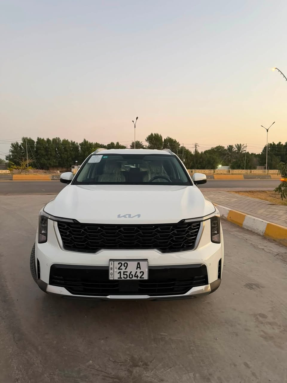 السلام عليكم
سورنتو 2025 نظافة 100‎%‎ 

ماشيه 8 الالف 

1. سته سلندر V6
2. ويل 20
3. تشغيل عن بُعد
4. حساسات أمامية وخلفية
5. جنطة كهرباء
6. مقاعد كهرباء
7. إنارة محيطية
8. كير ماوس
9. شاشة متصلة
10. شحن لاسلكي
11. أوتو هولد
12. هاند بريك كهربائي
13. 7 راكب
14. ثلاث قطع تبريد
15. تحكم تبريد لمس
16. مرايا شفط
17. بردات خلفية
18. تحكم ستيرن

مكفوله كفاله عامه 
للاستفسار عن السعر الاتصال : ***********

