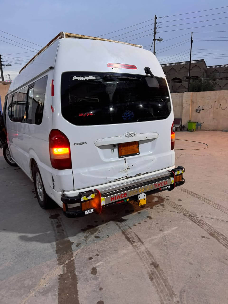 شيري موديل ١٣مكينه ثنين ونص باسم شركه ما ناقصها شي شغل وطلع وين ما تريد ٧٥ وبيها مجال ***********
