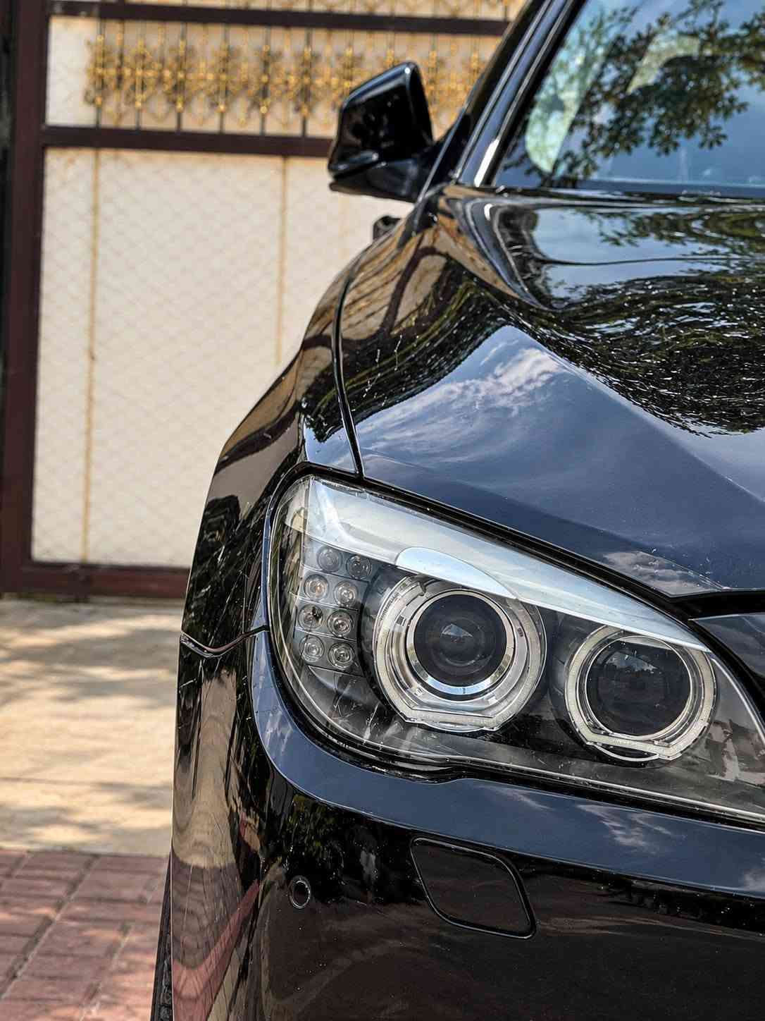 بي إم 730 • ٢٠١١ • محرك N52
