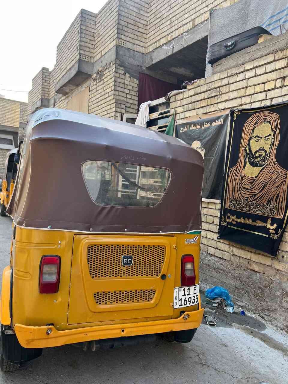 تكتك للبيع موديل 21 رقم انكليزي تحويل ثاني يوم السعر7250 سبعة وميتين وخمسين وبيها مجال العنوان بغداد حي اؤر  امبدل بوشة وبستم قبل شهر الشراي يتصل ***********
