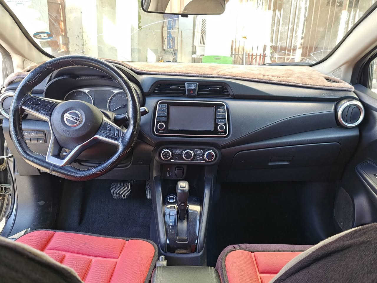 🚘 للبيع نيسان فيرسا 2021 وارد أمريكي
🔹 المحرك: 1600 
CC – 8 نوزلات سبورت
🔹 الكير: CVT
🔹 الممشى: 79 ألف ميل
🔹 الإيربكات: أصلية
🔹 السيارة: شغالةوماناقصها شي
ABS
مانع انزلاق TCS
ثبات إلكتروني VDC
تحذير مغادرة المسار
تحذير اصطدام أمامي
كاميرا خلفية
🔹 السيارة استخدام ونظافة وحالتها جيدة

🛠️ ملاحظات السيارة:
ضربتها سابقة بالجاملغ الأيسر والبنيد، وتم تبديل القطع المتضررة بدون اضرار بالدواخل ، والإيربكات أصلية.
📞 للاستفسار: خاص
او الاتصال على الرقم  ***********
