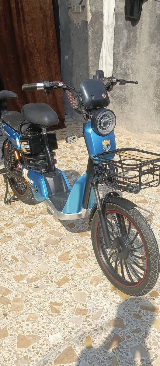 السلام عليكم دراجه شحن حجم 20 للبيع دراجه نضيفه 5 بطاريات 
2 امرايات 

بصمات2 

السعر 250 وبيه مجال الاستفسار و التفاصيل ***********

المكان بابل

