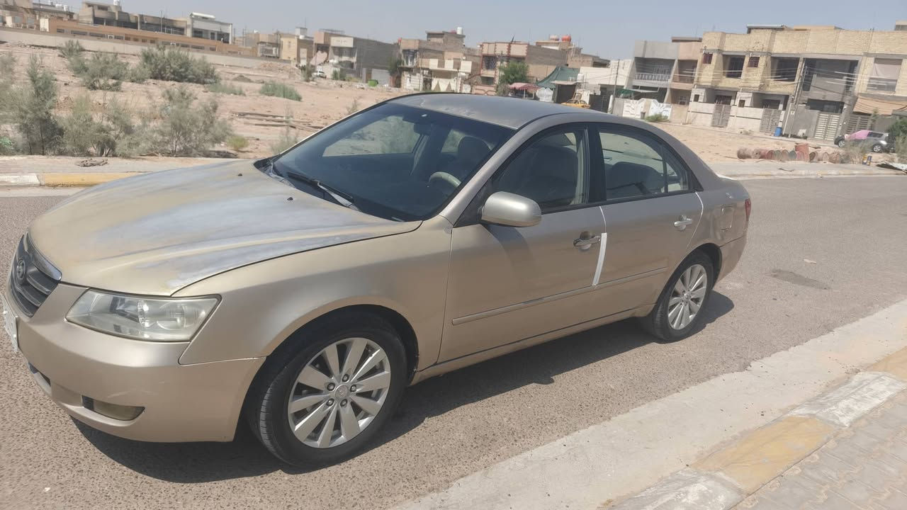 السلام عليكم سياره سوناتا موديل 2008 خليجيه سياره بها مكانات الصبغ ابيع حزام سياره جاهزه محرك 2400 كير حداديه تبريد كفاله سعر السياره 78 بها مجال العنوان كربلاء رقم الهاتف***********
