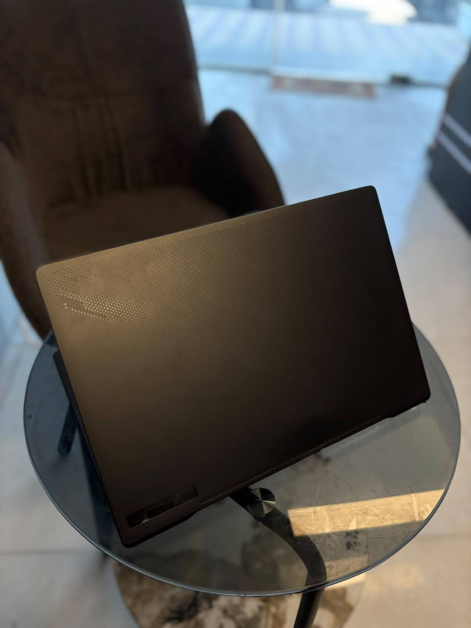 Asus ROG ZephyrusG15
المعالج: Ryzen 9 5900HX
كرت الشاشة: RTX 3070 8G
الرامات: 16GB DDR4 3200
الشاشة: 15.6 بوصة، بدقة 2K، لوحة IPS، مضادة للتوهج (Anti-Glare)، بمعدل تحديث 165Hz، وتغطية ألوان 100% sRGB.
البطاريه 100 
للاستفسار ***********
