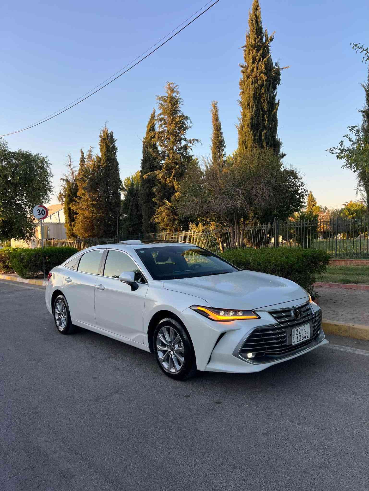 سلام عليكم 
Toyota Avalon 2024
تجميع صيني 
مواصفات سيارة فتعة 
كيج الكتروني 
لايت بكلايت ليد 
حجم محرك ٤ سلندر 
كلين سيارة بدون صبغ 
مكان صغير pdr 
سيارة جديد مابي ربع دينار مصرف 
ماشي ٢٢ الف كم 
سعر ٢٦٨ ورقة مجال بسيط 
مكان اربيل 
واتساب *********** أربيل, العراق
