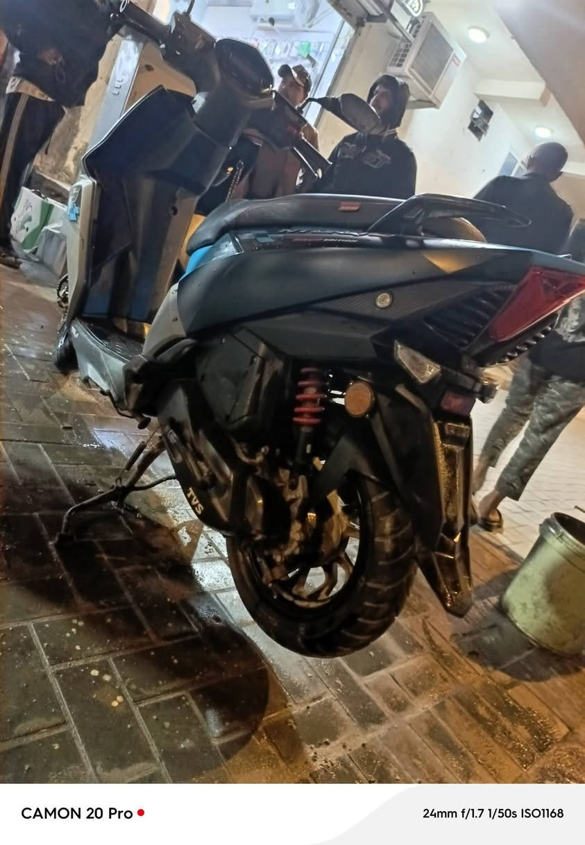 دراجه تي في اس انتور هندي
كفاله حته من الزلغ كلشي شغال
 الدراجه معروفه وابحث عنها وشوف
بانزين موتجيني تكلي شحن 
السعر مليون و400 وبخدمت الشراي
رقمي ***********

نص مكتوب في الصور:
- ٨:٣٠ ص
- ٢٠٢٦/٠٢/٠٤
- ٠٥:٥٨ م
- TECNO CAMON 20 Pro
- المزيد
- حذف
- تعديل
- المفضلات
- مشاركة
- ٢٠٢٦/٠٢/٠٤ ٠٥:٥٨ م TECNO CAMON 20 Pro المزيد حذف تعديل المفضلات مشاركة
- CAMON 20 Pro • 24mm f/1.7 1/50s ISO1168
- CAMON 20 Pro • 24mm f/1.7 1/50s ISO1016