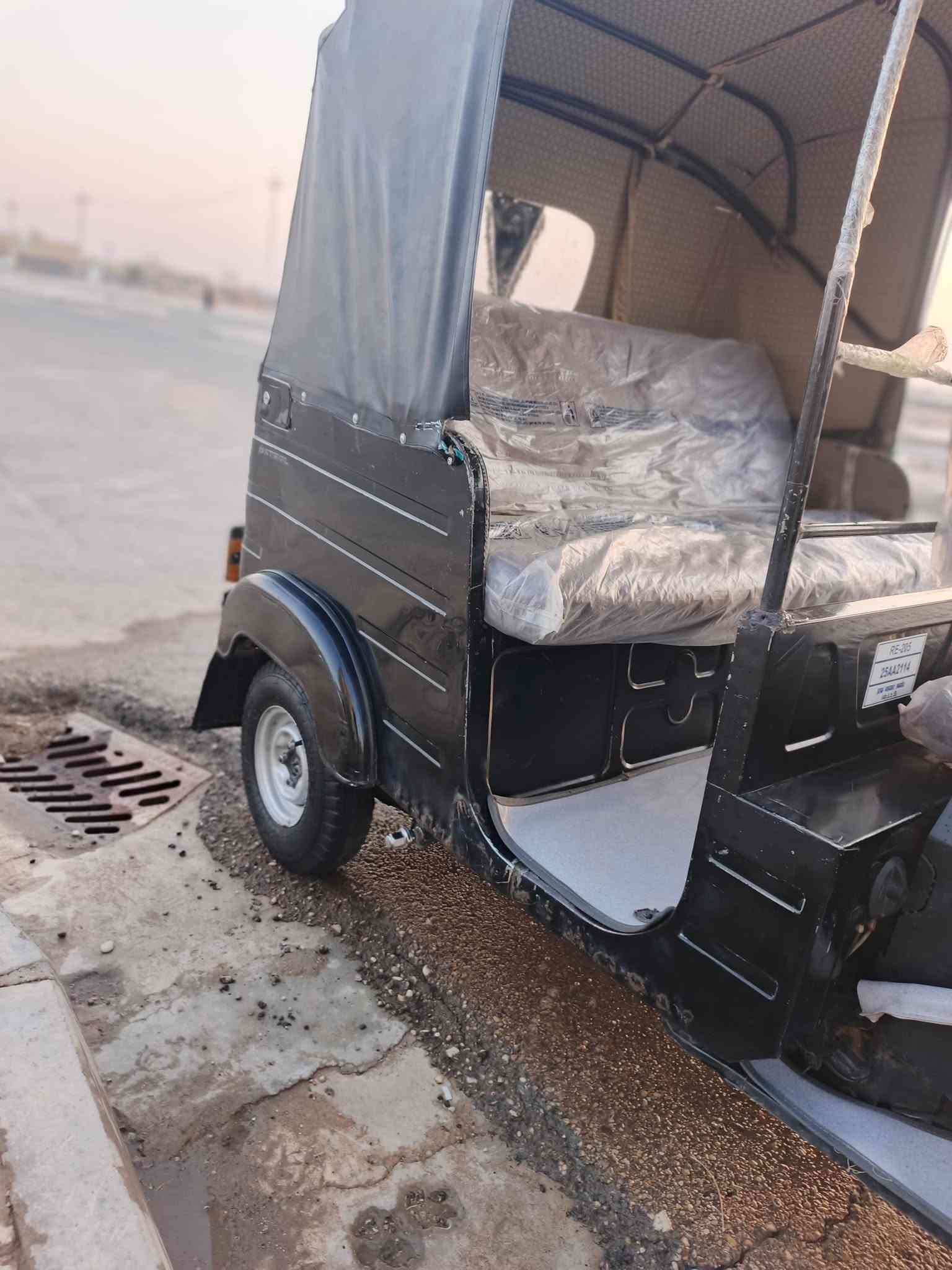 سلام عليكم تكتك موديل 20  رقم نكليزي تحويل ثاني يوم مكفوله فقط بوش وبستم كامله ع اخر حبايه مال جنايي العنوان كوت مركز مدينه حي جهاد رقم الهاتف ***********

