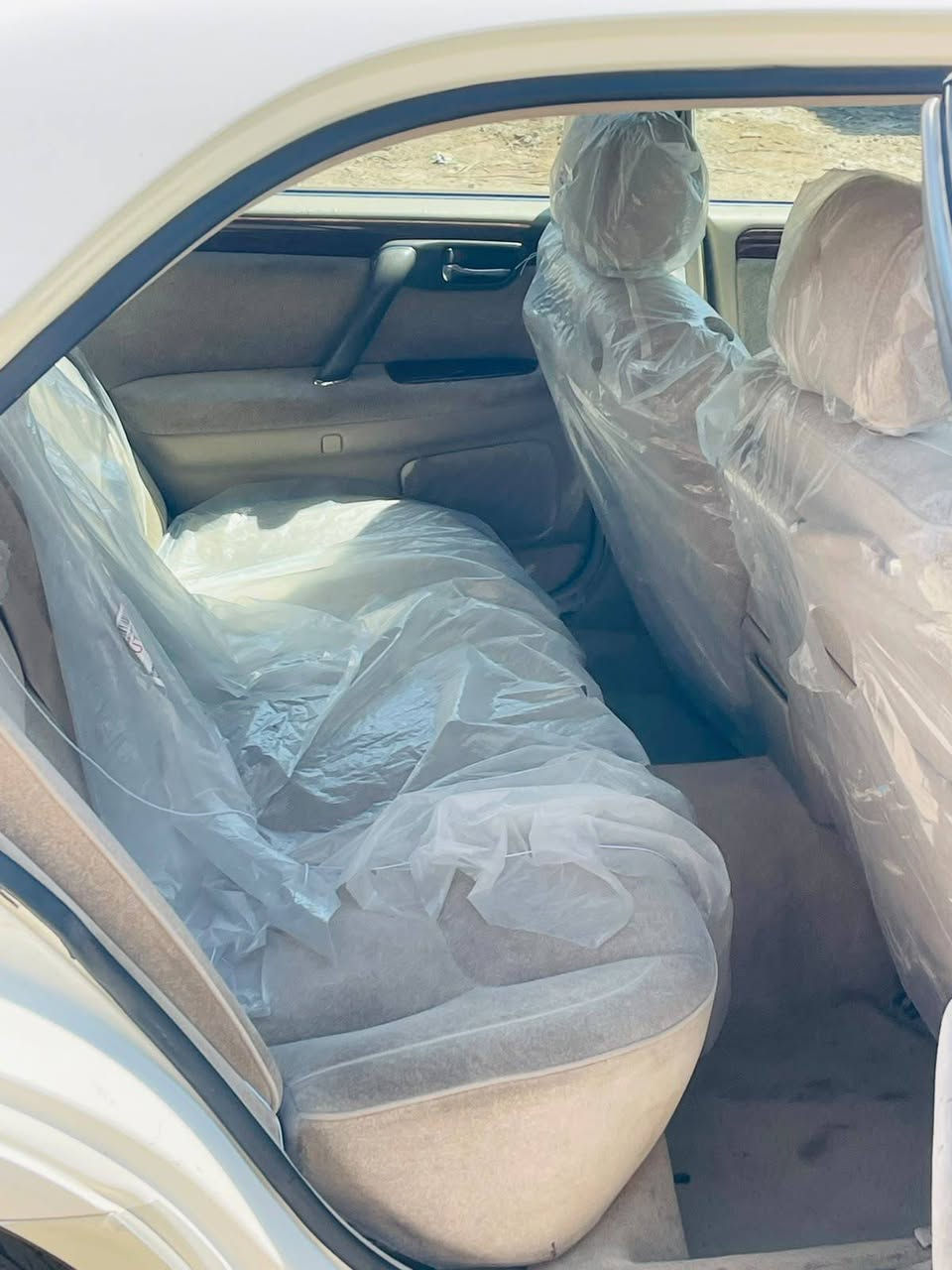سلام عليكم ملكه ادوات اصل كرستال كصتين 3 دكم جديده تبريد حداديه 60 من ميه دواخل جدد كفاله كير محرك عده الكصتين مكان العماره قضاء الميمونه سعر 30 او بيه مجال  اتصل او بيك خير او تدلل ***********
محرك ديفور الكبير
