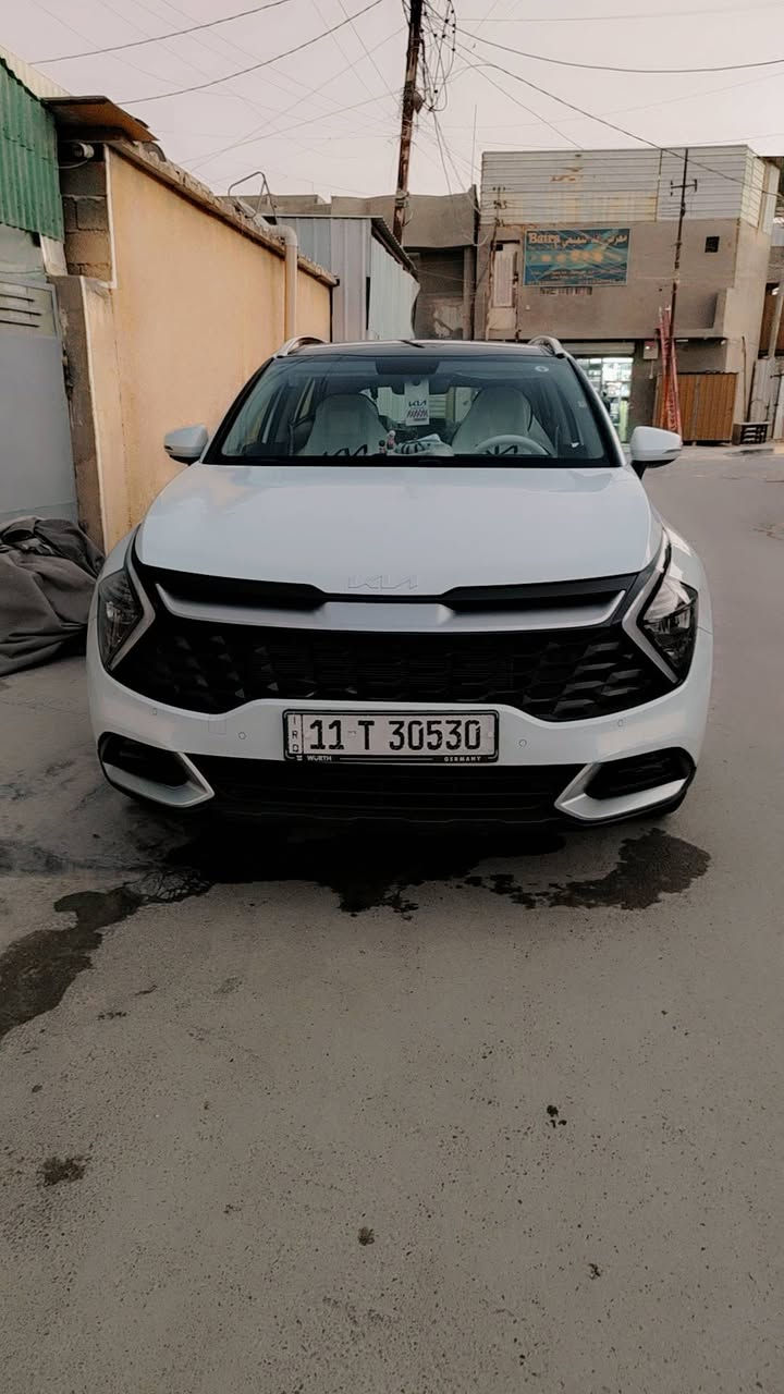 سلام عليكم كيا سبورتج موديل ٢٠٢٥سياره زيرو شركه نم ماشيه الف وتسعميه سياره فول بني رامه بيه بارد اربع صابع بل خشم مال جاملغ مكان العبيدي رقم هاتف ***********

