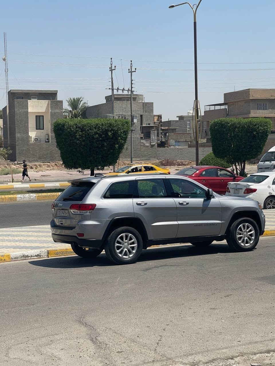 اسلام عليكم للبيع جيب لاريدو موديل ٢٠٢١ المواصفات نص فول الحادث جاملغ وبنيد حادث امريكه فقط رقم بغداد بسمي السياره حلوه وما متعوبه المكان عامريه الفلوجه او بغداد السعر ٢١٠ الرقم ***********
