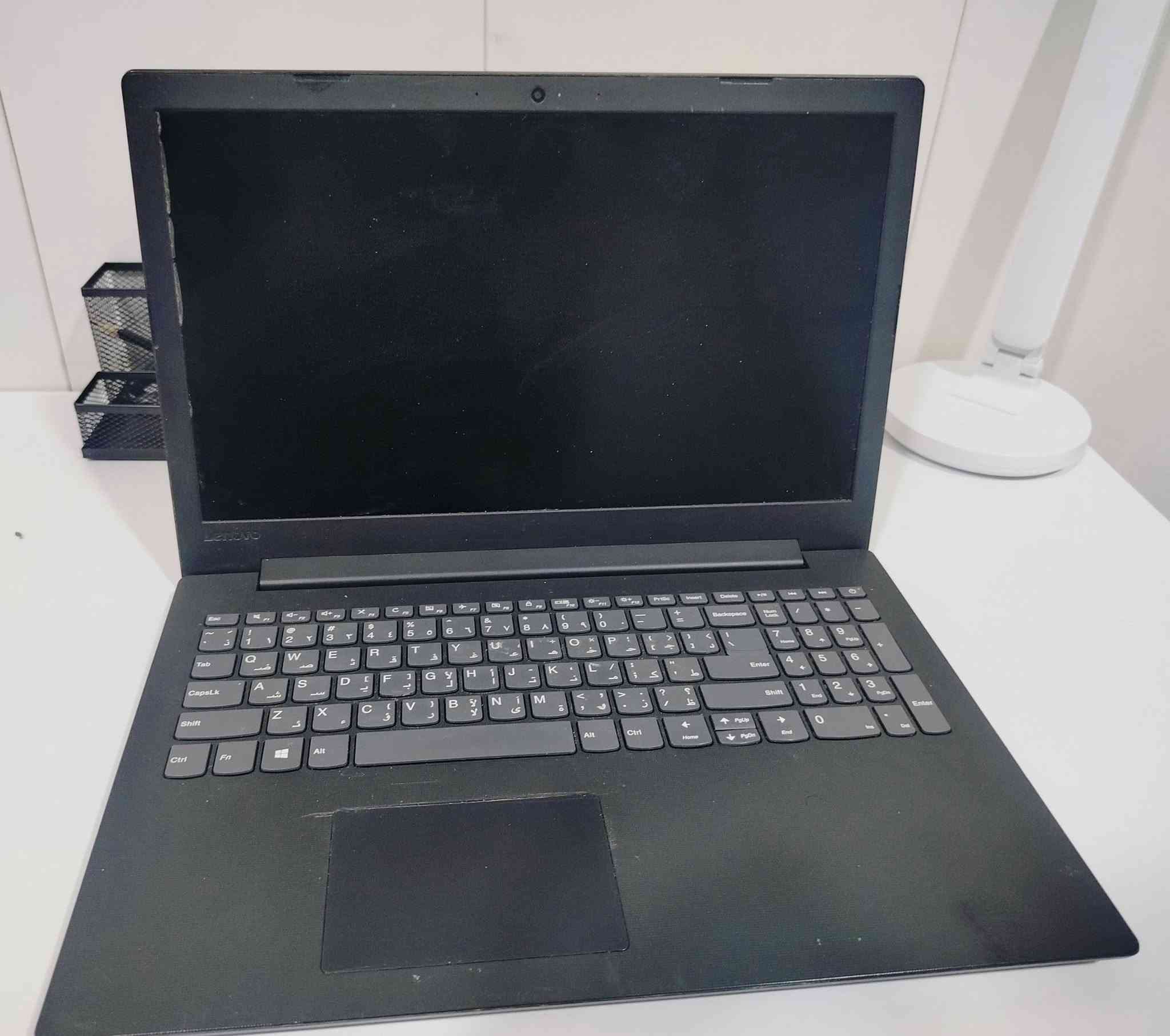 لابتوب Lenovo 
استعمال نظيف سعر 250 الف 
للتواصل واتساب ***********
