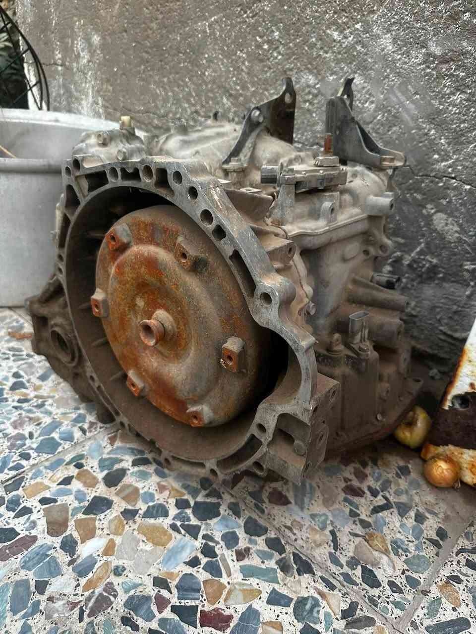 السلام عليكم 
كير مال كورلا للبيع 
كلشي مابيه فقط 
كونترول يخربط 
***********
