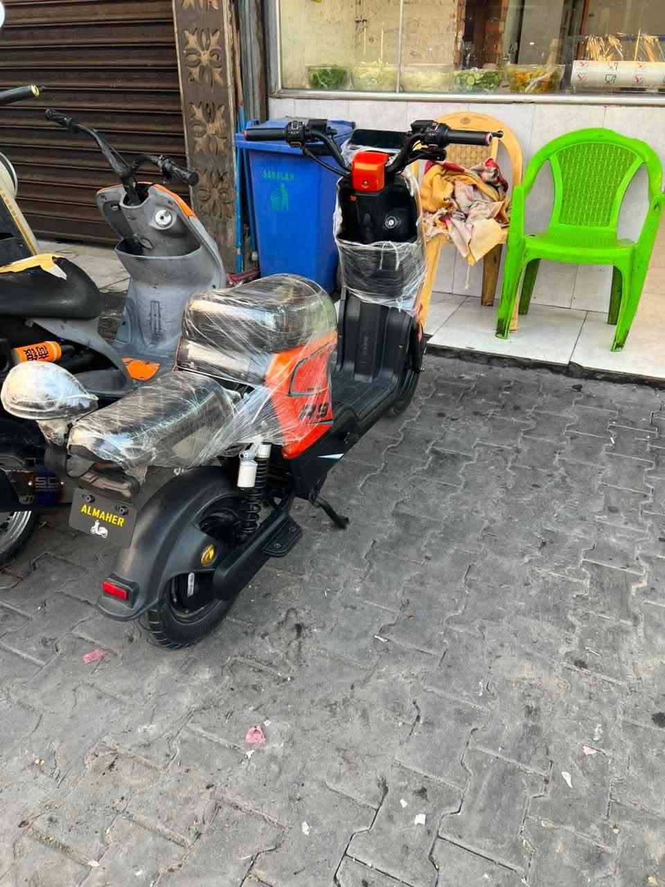 سلام عليكم دراجه شحن البيع فول مواصفات نضافه٩٠بل ميه بطريات ٣٢امبير بعدهن جدد تجي وشوف شوف عينك ملحقات كامله سعر ٤٠٠وبيه مجال قليل المكان بصره القبله تواصل ***********وكل الهلا بل جميع
