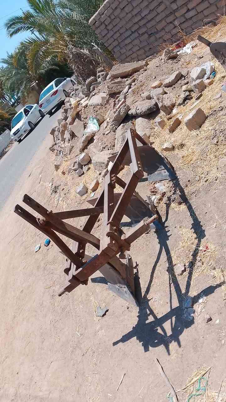 سلام اعليكم فدان ومعدلان شوف العين كلمن وسعره تريد طبك العنوان نجف مشخاب ***********

