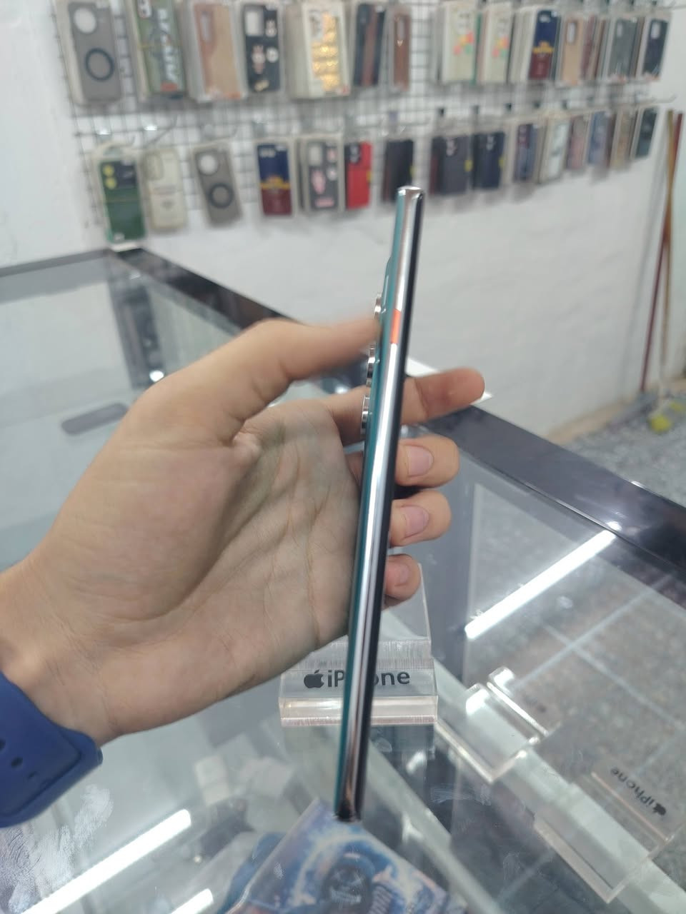 تكنو كامون 40 برو 5G ذاكره 256 عشوايه 8+8 نضافت جهاز كدامك بدون ملحقات السعر 325 مكاني بغداد جسر ديالئ القديم شراي راسلني *********** مكتب المصطفى توصيل داخل بغداد فقط
