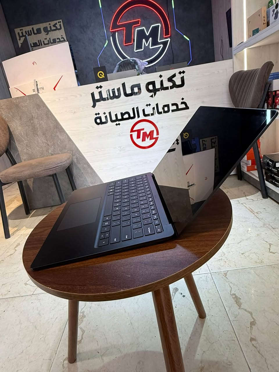 وصول وجبة جديدة من الابتوب النحيف 🔥
من شركة  مايكروسوفت وهو جهاز المايكروسوفت سيرفس لابتوب 4  مشحون فقط 127 مرة🔥

👨‍💻معالج كور اي سفن جيل الحادي عشر   i7-1185G7

👨‍💻 رام (32 )كيكا بايت من نوع DDR3 بتردد 4267 MHz 

👨‍💻 هارد ( 1TB) كيكا بايت من نوع

SSD M.2 Nvme Samsung من اغلى انواع الهاردات

👨‍💻 شاشة حجم (13.5) انج بدقة (2256x1504) (2K)

👨‍💻 كرت شاشة داخلي اريس 8 كيكا 

integrated Intel Iris Xe Graphics

🔋 نسبة البطارية 90٪؜ مشحونة 127 مرة فقط  بنظافة عالية

👨‍💻 كيبورد متصل وضوئي مع امكانية اللمس بعشر اصابع والقلم ايضا 

👨‍💻 ياتي مع الشاحنة والكيبورد وصندوق عادي لنقله بامان.

📲 للتواصل ومعرفة الاسعار الاتصال على الارقام 

📞***********

📞 ***********

او التواصل على الماسنجر او الواتساب بلارقام اعلاه

نص مكتوب في الصور:
- CONNECTED STANDBY Supported REPORT TIME 2026-09-23 02:58:44 Installed batteries Information about each currently installed battery BATTERY 1 NAME SurfaceBattery MANUFACTURER SMP SERIAL NUMBER 0038361205 CHEMISTRY LION DESIGN CAPACITY 45,800 mWh FULL CHARGE CAPACITY 38,920 mWh CYCLE COUNT 127 Recent usage Power states over the last 7 days START TIME STATE
