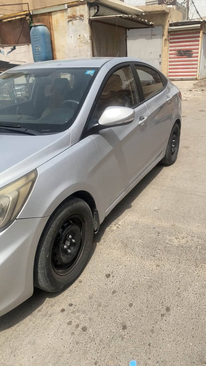 السلام علیکم
اکسنت مودیل ١٦ مابيها صبغ تبريد عاطل

محرك ١٤٠٠ بيها خيط تبخير بأسمي مكاني شارع الداخل سوق عريبه سعرها ٧٢ بيها مجال الف هلا بالشراي

تلفوني

***********
