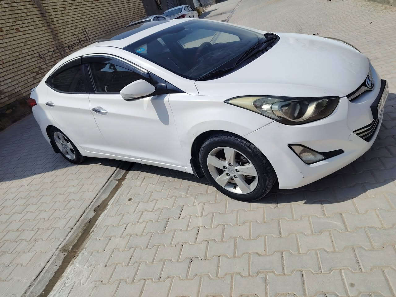 النجف

السلام عليكم ورحمه الله وبركاته 

النتره 2014 خليجي 

رقم بغداد انكليزي

فول مواصفات ما عدا البصمه

شاشه. فتحه . اشايربلمري

مكينه 1600

سياره كلش حلوه مال جناي

سياره مكفوله ما عدا جاملغ امامي بارد طخه بسيطه بدون دواخل

السعر 113 وبيه مجال

***********
