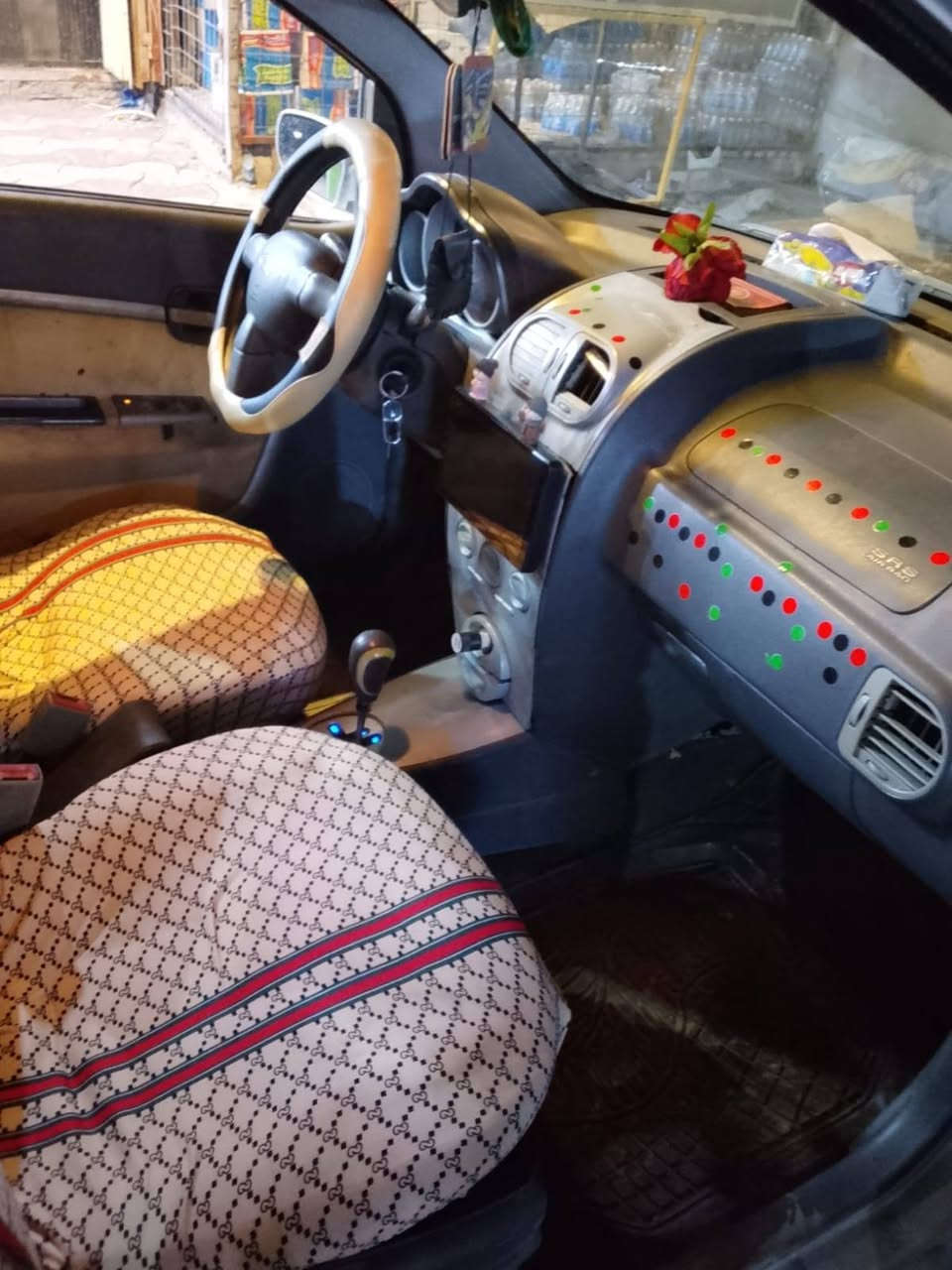 سلام عليكم سياره ايوان موديل ١٠ سياره باسمي تحويل مباشر مستعجل على بيعتها سياره بلاديه فقط جراد العنوان بغداد الاتصال على الرقم *********** 28 وبيها مجال قليل
