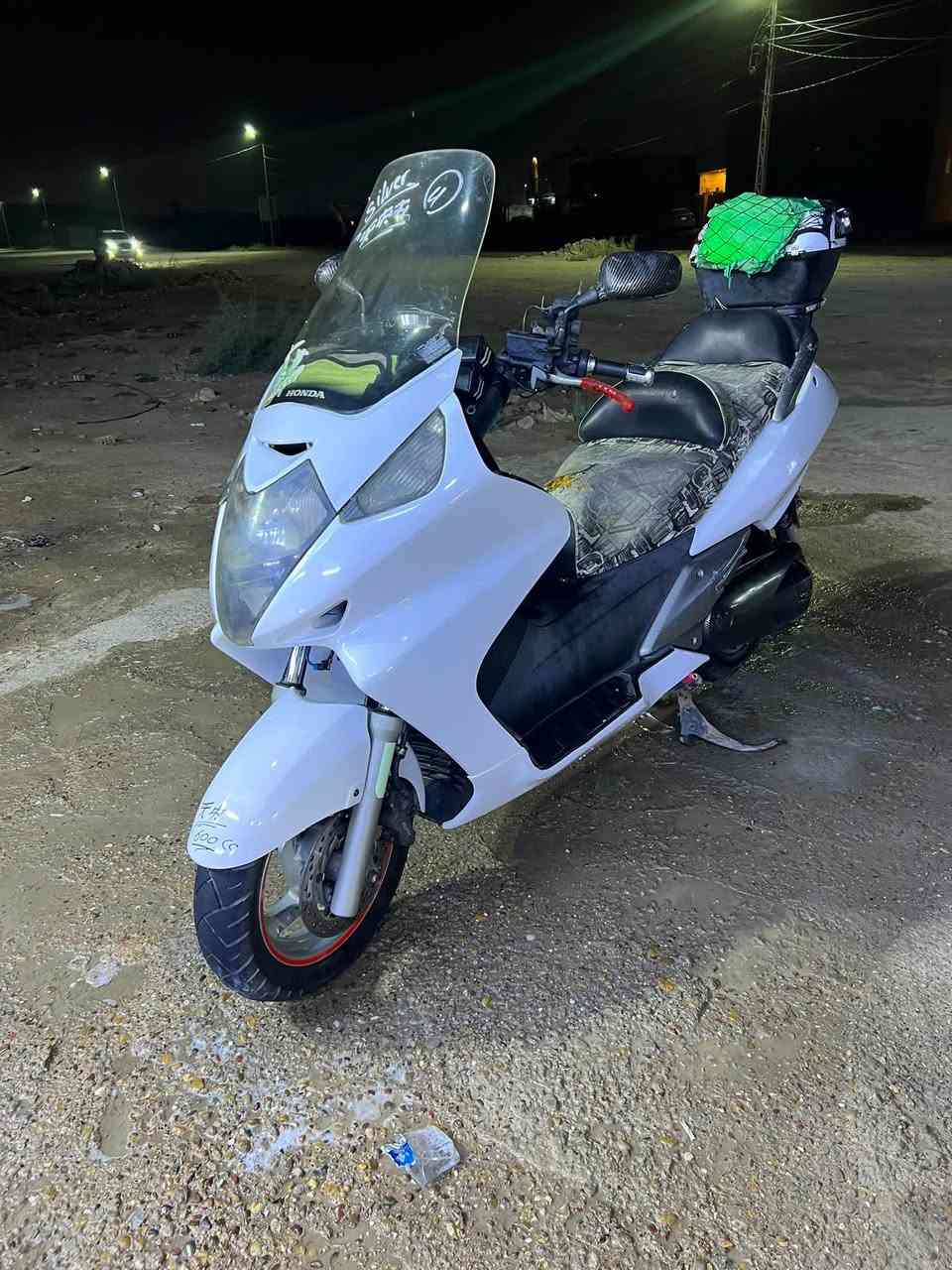 سلام عليكم سفر ونج ٦٠٠البيع مكينه مكفوله من كلشي كفرات بصوبات جماليه فقط دراجه معدله 180دراجه نطيك بيه تراي وين ماتريد السعر ١٨ هذاه رقم تصل  ***********
