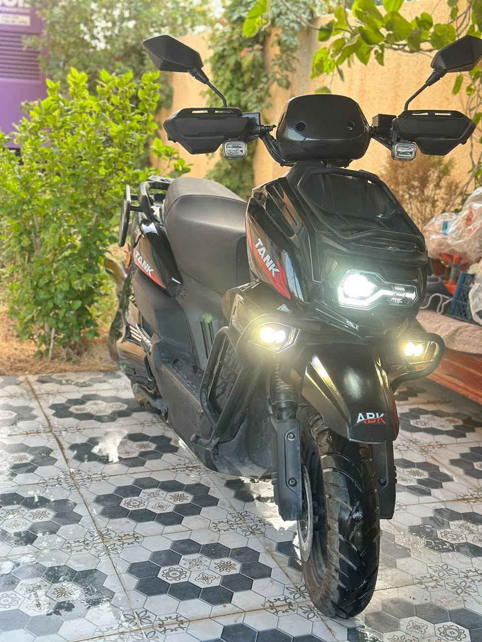 تانك أباتشي • بطاريات گرافين • ماشي ٧٠٠كم
