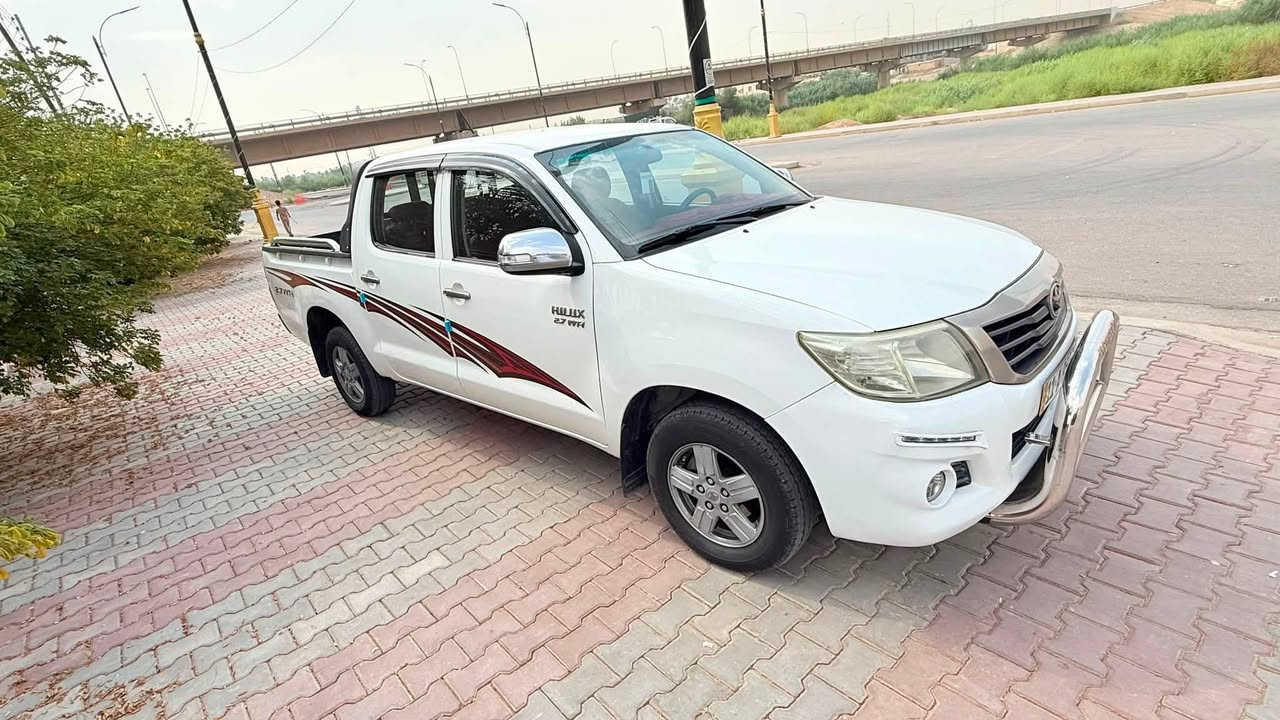 السلام عليكم للبيع تويوتا موديل 2014مكفوله من الصبغ محرك كفاله مامفتوح رقم بغداد سنويه جديده مكان السياره صلاح الدين السعر 196ورقه وبيها مجال قليلل الضلوعيه ***********//***********
