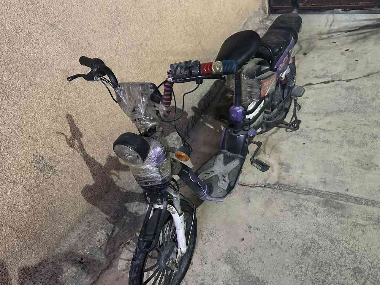 سلام عليكم   مطورين شحن  البيع واحد سعره 100بي مجال  نقصه بطريات  ابو 100 بي 4بطايريات الطيبين ثاني سعره 150بي مجال الطيبين   ابو 150بس يحتاج بس بطريات هاذ رقمي توصل معي وتساب فقط ‪***********‬ وتساب واتصال***********
