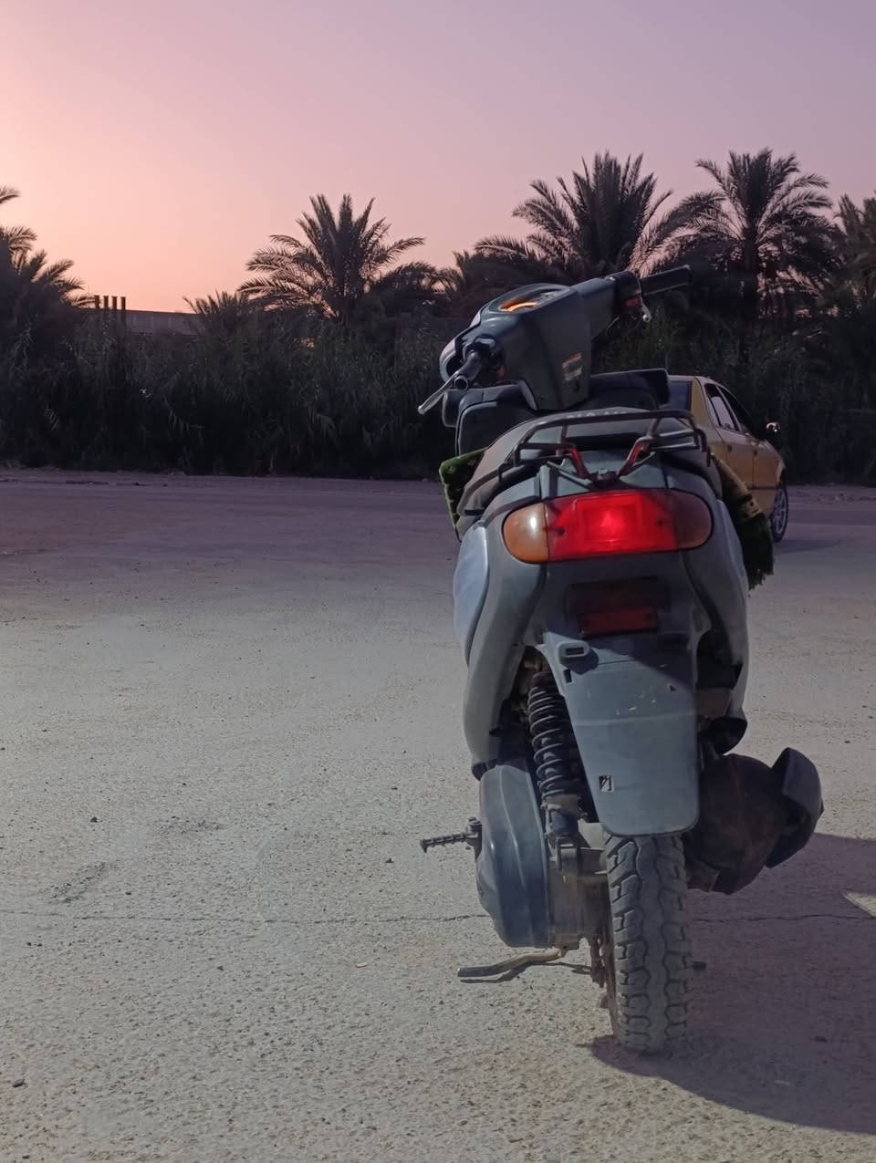 دراجه نوع منغولي سرعه60 دراج نقص بس باتري تجي تشوف بعينك نكره هندر ماعجبتك يأبه ماعجبتني وبيك خير ودلل عنواني كربلاء حيل عباس سعر بـ400وبيها مجال بصيط لتواصل عبر الواتساب برقم ***********
