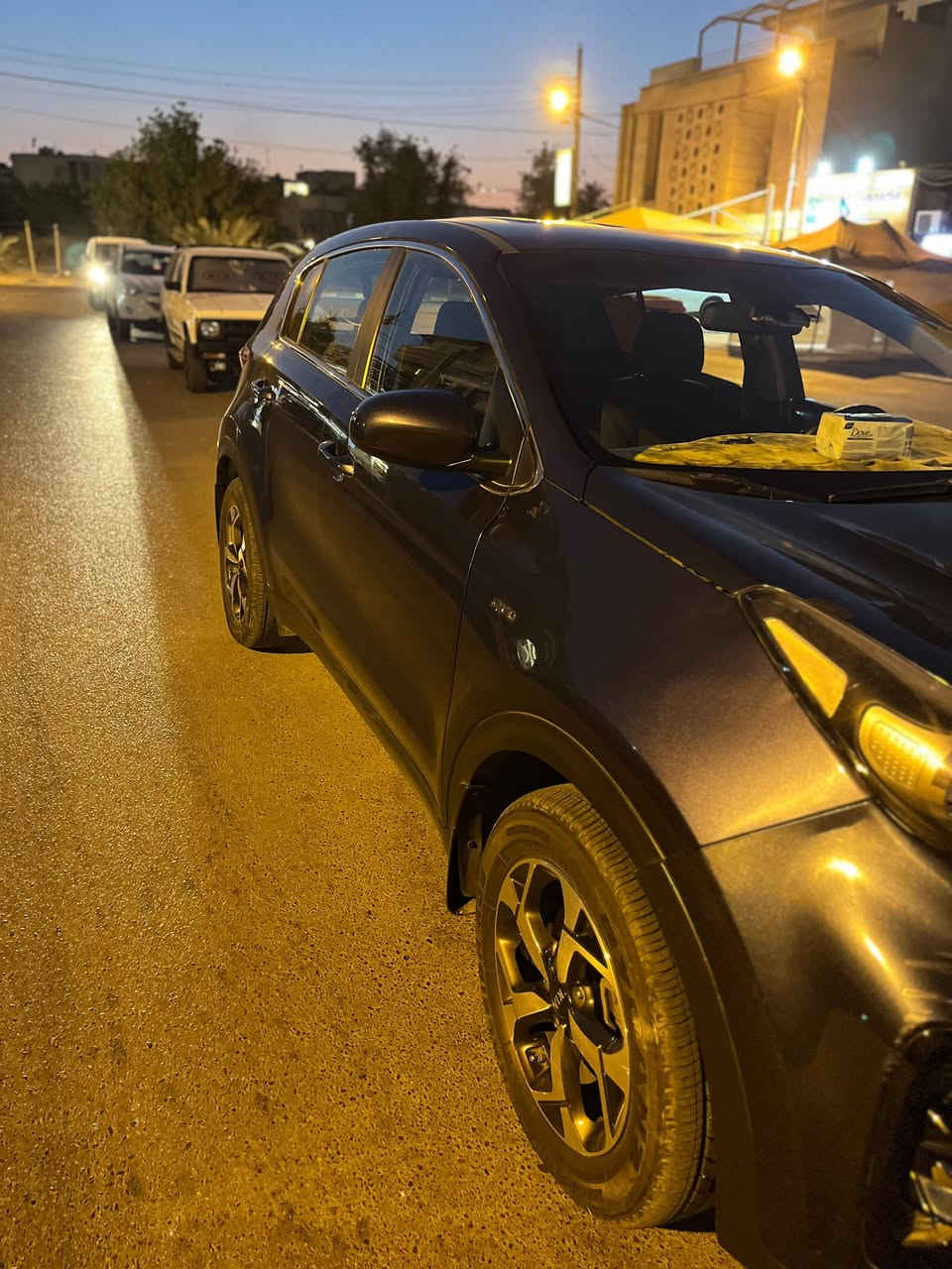 ***********
كيا سبورتج رقم بغداد 
وارد  امريكي 2022
ماشيه 34 
حادث موضح بالسونار 
لون سمائي
نص فول قماره حديد 
سياره جاهزه مابيه نقص 
السعر 140$
مكان السياره بغداد البنوك تحويل مباشر
