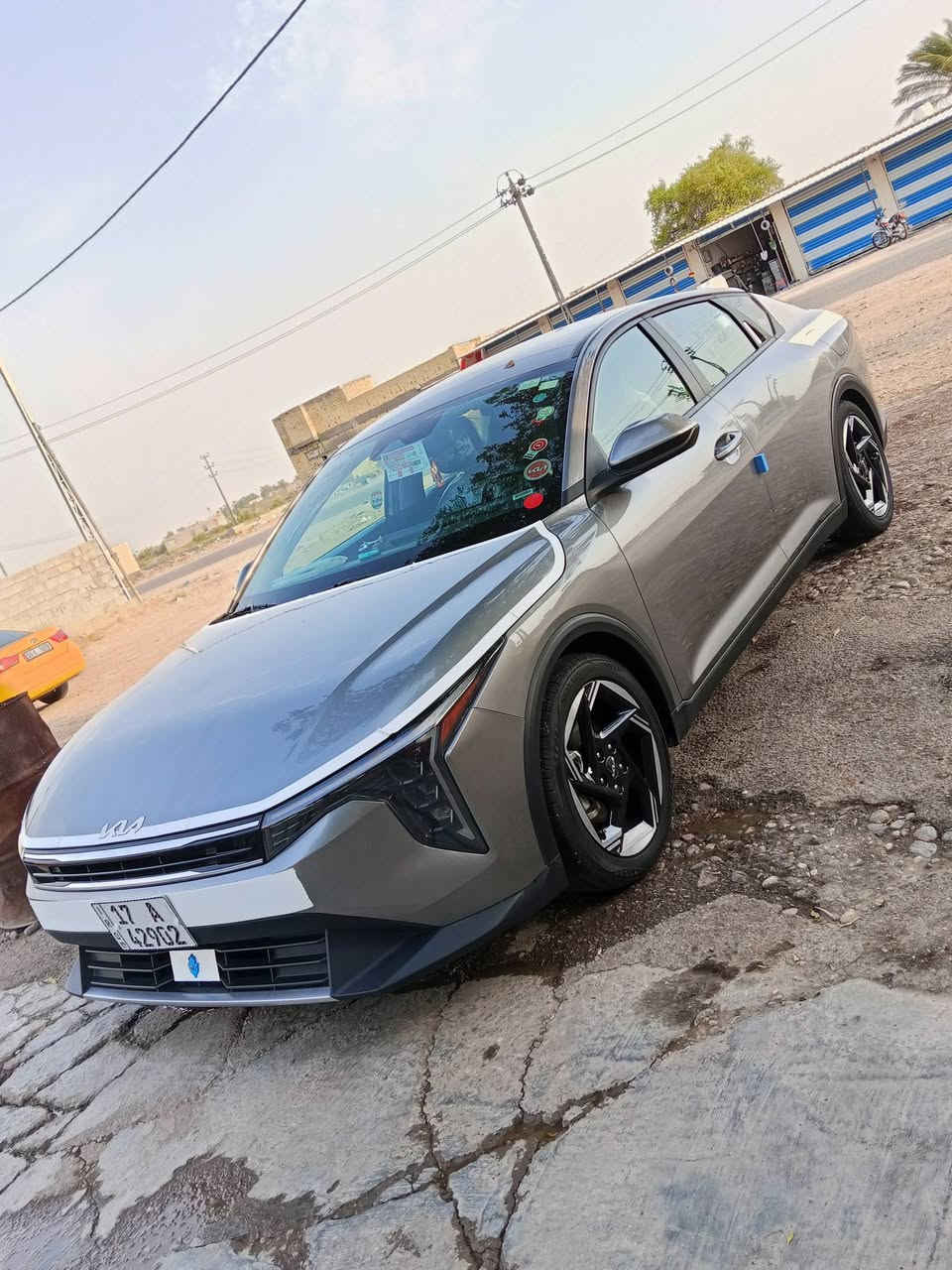 السلام عليكمKIA K4 2025 وارد امريكي
بصمة   هندبريك دكمة  لايت LED   مكينة 2000 دوش  شاشة كبيرة متصلة ديجتال    اوتو هولد / LED امامي وخلفي  قيادة ذاتية  كامرة دوارة  رادار تعديل مسار  اوتو بريك  مود درايف / تحكم ستيرن / كروس سرعة /مانع انزلاق / بلوتوث / اواكس / USB 
السياره مرقم كتاب شهداء 
مكان السيارة ناصرية شطرة
السعر ب 160 
رقم الهاتف ***********
بيه واتساب ***********
