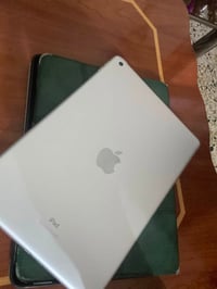 آيفون ٩ • ٦٤ • بطاريه ٨٢٪