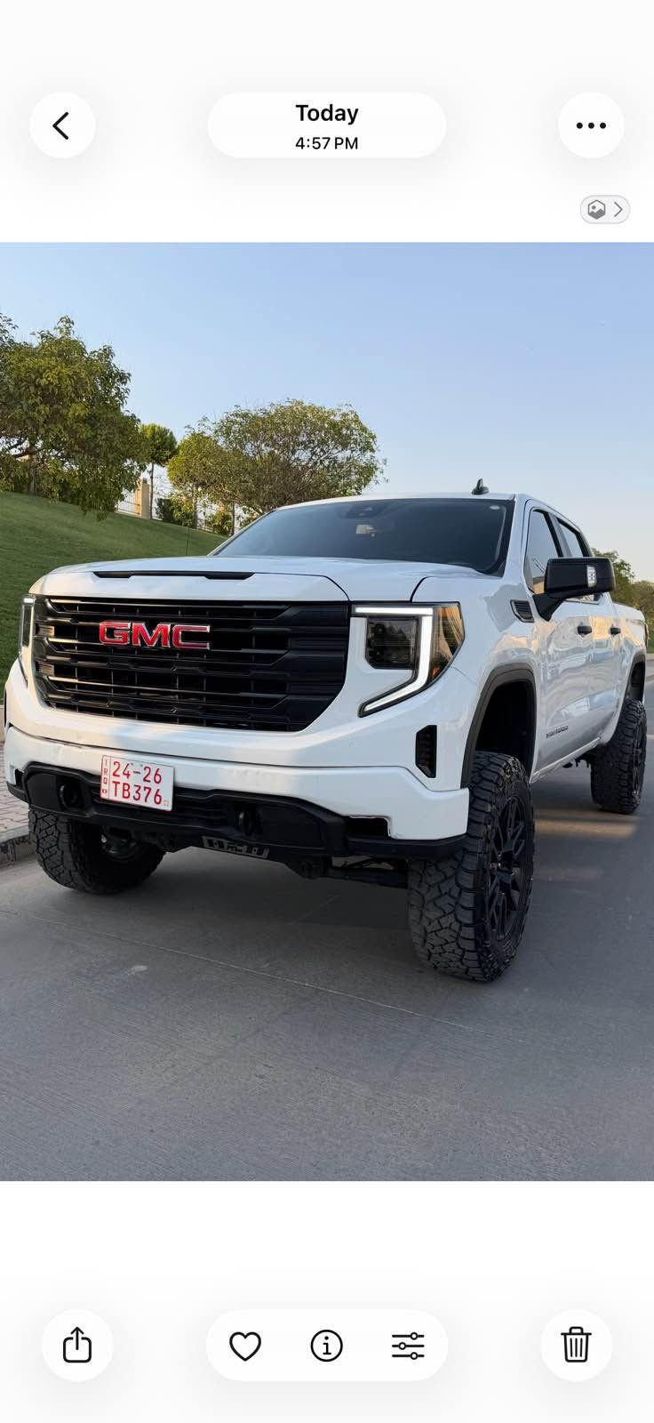 GMC~2024~
سياره ٢ قطع سبوخ بدون دواخل أرباكات مو تاك✅

السيارة مرفوعة، وبلاكات الرفع أصلية من وكالة GMC في أمريكا 🇺🇸 
سياره بشرط كول دةعامي لل دةعامي كول شرط✅
٥٨ كيلو فقط ماشيه✅
سيارة سعر مناسب خادص مابية دواخل مابية شرط✅
*********** السليمانية, العراق

نص مكتوب في الصور:
- Today 4:57 PM