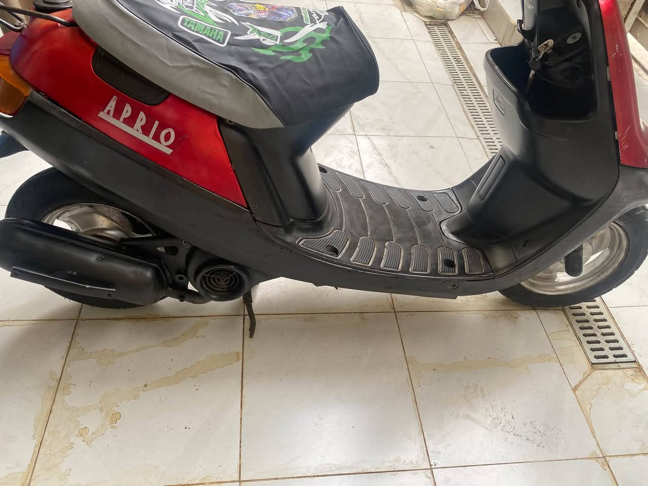 سلام عليكم دراجه بطة للبيع دراجه نضيفه مابيها اي خلل بس نقصها باتري شاصي مكفول كهربائييات شغاله سعرها ٢٢٥وبيها مجال مكانها حي لعسكري طاقه
