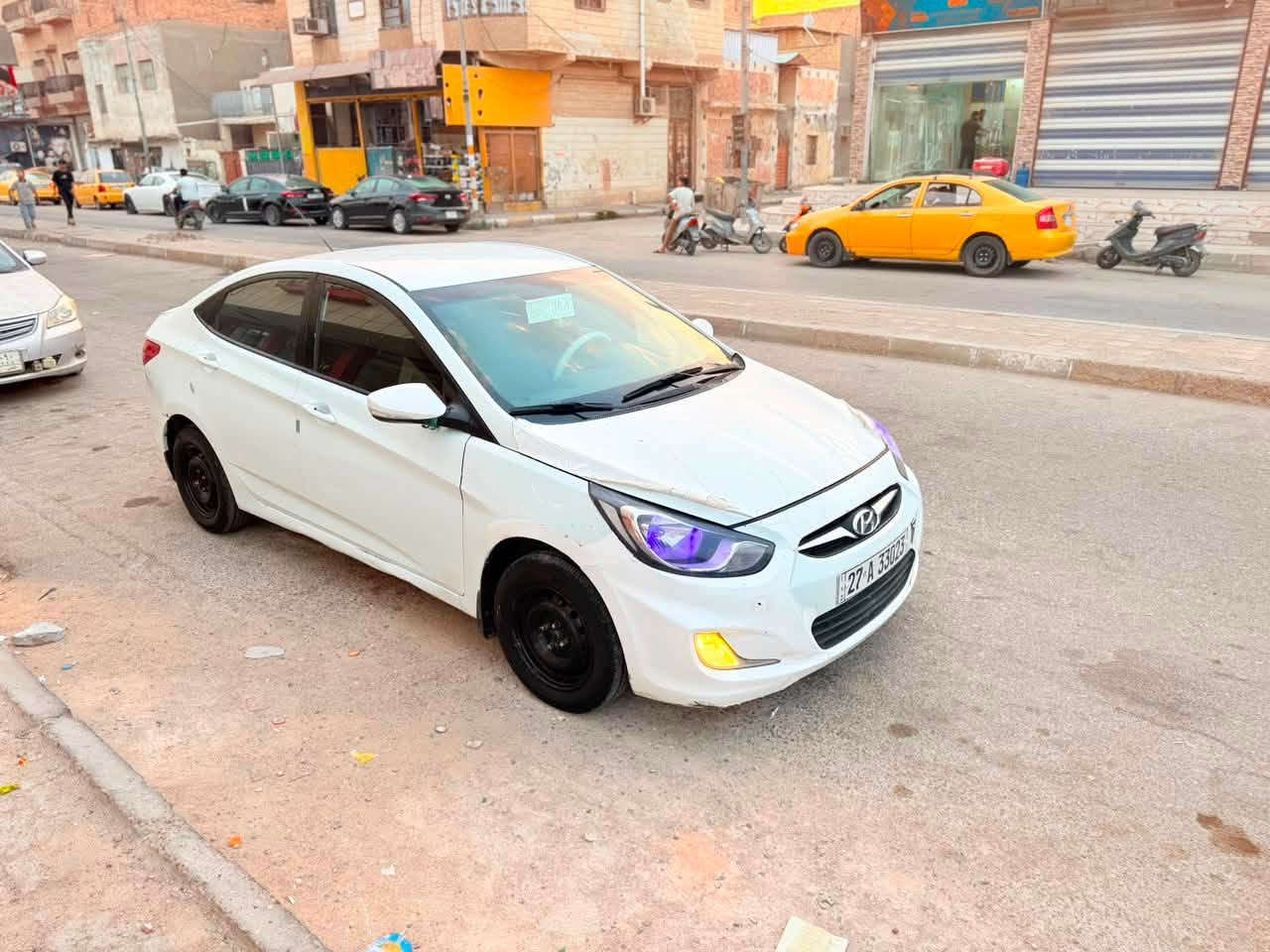 السلام عليكم هونداي اكسنت 2013 خليجي محرك 1600 رقم ذيقار بأسمي 
تحويل مباشر رقم الدولي سنويه جديده 
بيهه رشت صبغ فقط السياره جديده 
كير مكينه حداديه تبريد السياره جاهزه
من والى المكان السماوه المركز
السعر 76 وبيهه مجال للاستفسار 
***********

