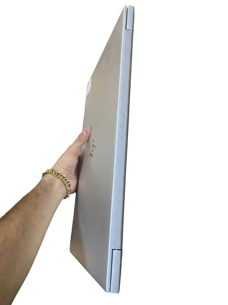 السلام عليكم حاسبة hp فول مواصفات جديدة وحديثة والشاشة لمس  وعالبصمة 500 وبيها مجال الياخذها ميخسر والجنطة وياها هدية
