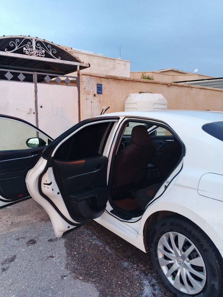 السلام عليكم كامري هايبرد تكسي 2021LE السياره ابيض وبل سنوية ابيض اصل21 بيها  صبغ عام+ ولباقي كفاله من الضربة  والحادث السيارة عطلان بيها عمبار البريك ابيعها ع عطلها ب115 ورقه وبيها مجال مكاني البصرة الزبير 
الاستفسار ***********
للبيع او مراوس ابو الخصيب, البصرة
