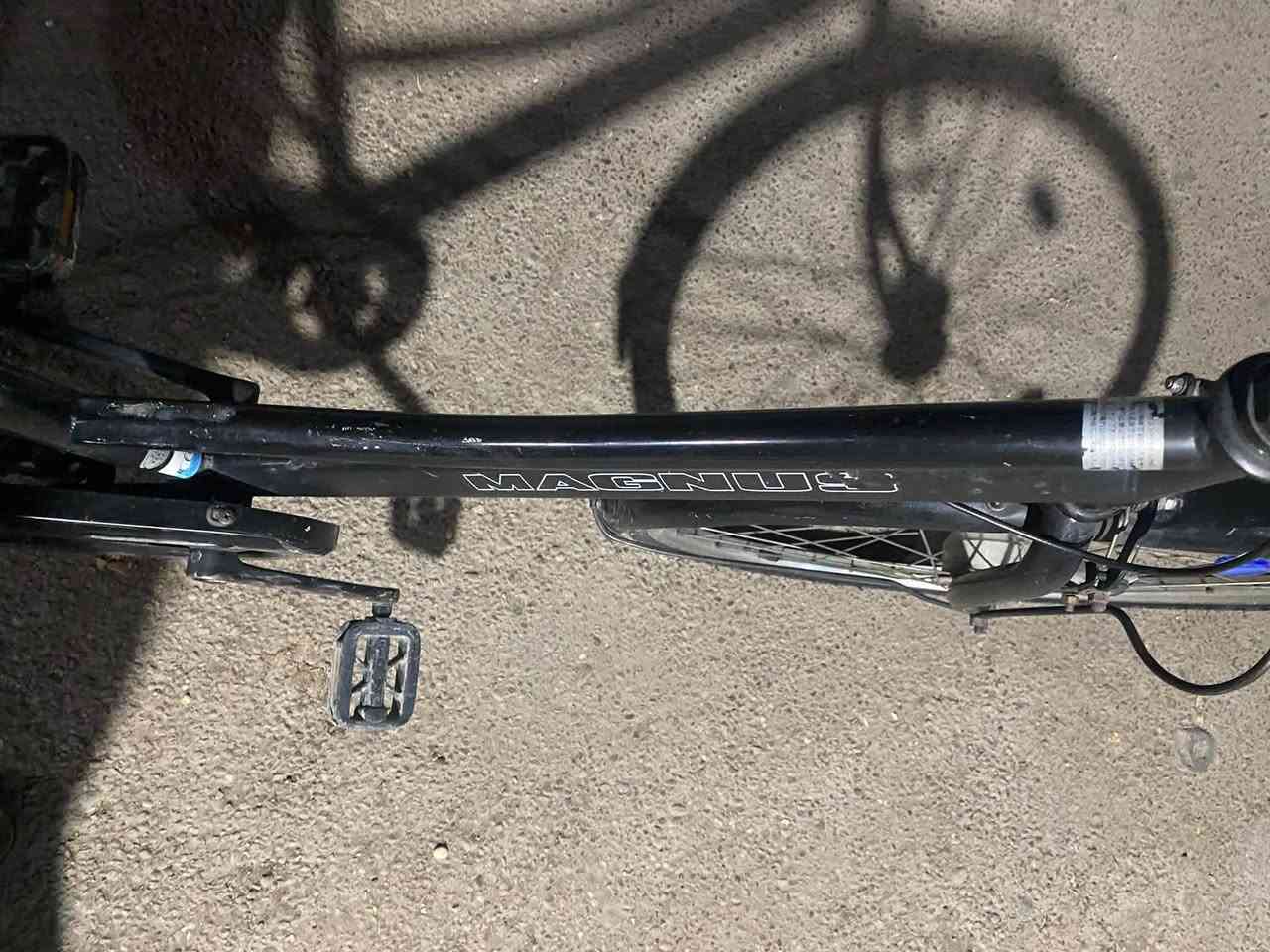 بيسكل بناتي البيع حجم ٢٦ ياباني نضيف بيسكل ٢٠١٥ شخط ما بي درجة أولة بكاني بغداد فلكة حي النصر لاستفسار  ***********
